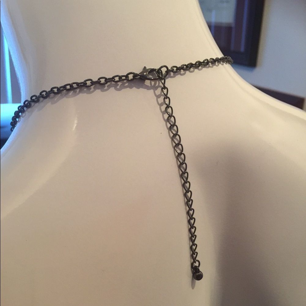 Necklace  - Picture 3 of 5
